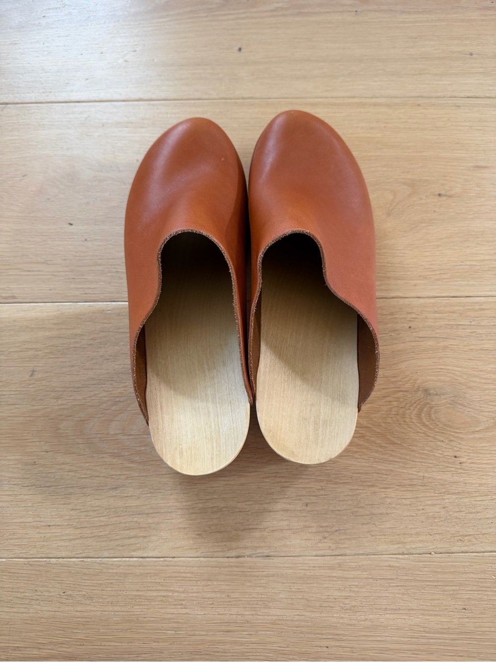 Bryr Worker Clogs in Whiskey - Picture 6 of 9